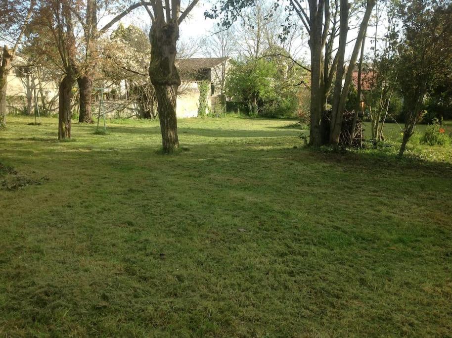 Ancien Presbytere Au Coeur Du Village Mauvezin  Zewnętrze zdjęcie