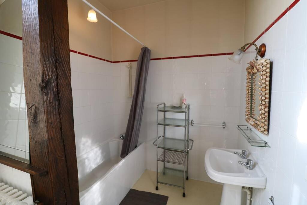 Ancien Presbytere Au Coeur Du Village Mauvezin  Zewnętrze zdjęcie